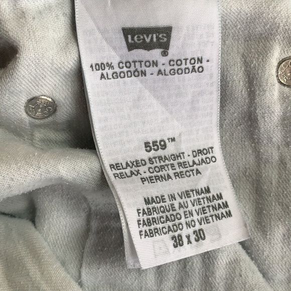 Vintage men’s 559 Levi’s mom jeans - Picture 7 of 8